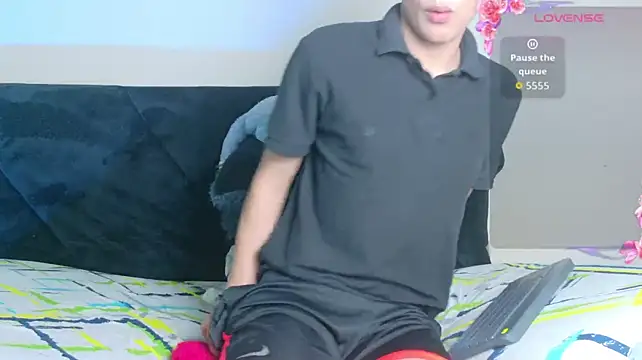 SaNti_ll stripchat live cam model