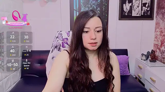 Eva_Roussell stripchat live cam model