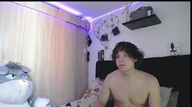 Santiago_kiler stripchat live cam model