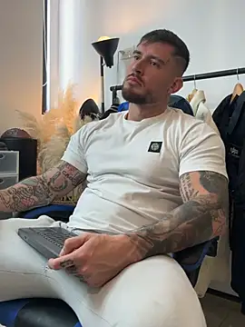 DimitriSullivan_ stripchat live cam model