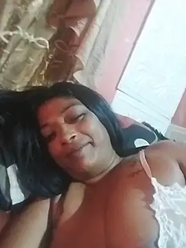 DOVE85 stripchat live cam model