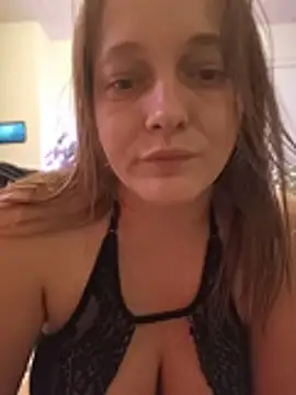 -HotAnna- stripchat live cam model