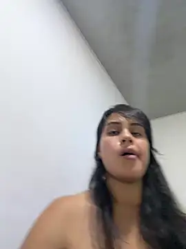 CamilaOrtiz_ stripchat live cam model