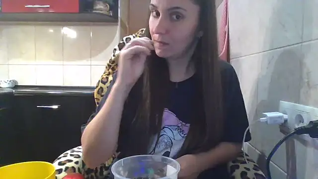 Lacmi30 stripchat live cam model