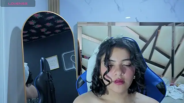 amalia_a stripchat live cam model
