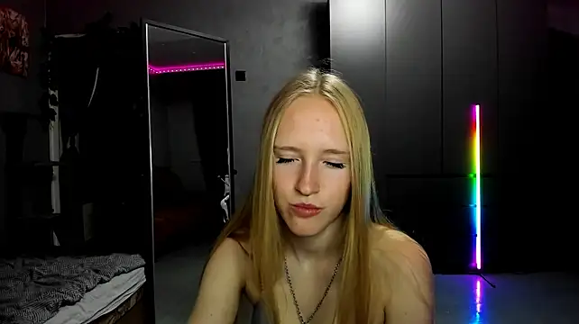 Mia_Azart stripchat live cam model