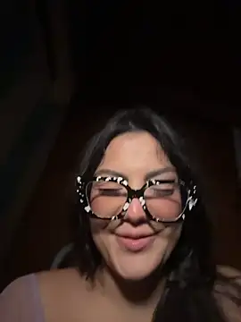 alilith stripchat live cam model