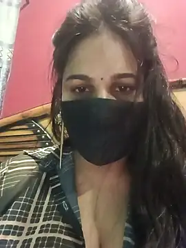 0Muskaan stripchat live cam model