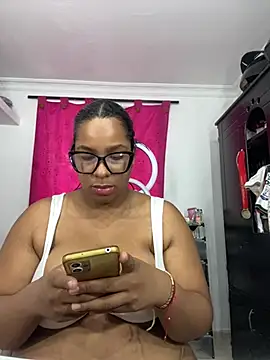 NV-Nikoll stripchat live cam model