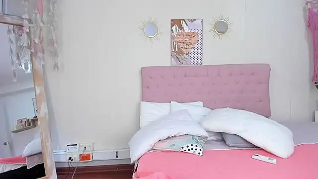 KamilaCosta stripchat live cam model
