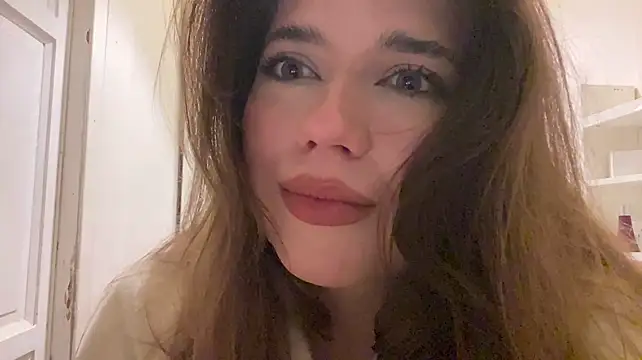 JaquelynObando stripchat live cam model