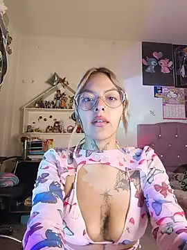 Fuckevita stripchat live cam model