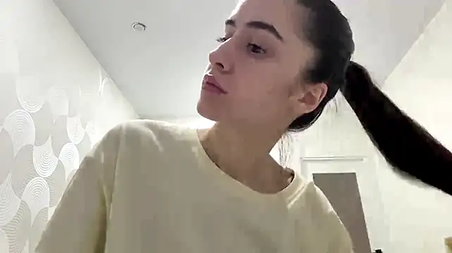 raisatdj stripchat live cam model