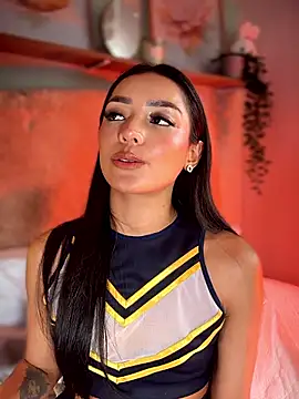 isabella-rouse stripchat live cam model