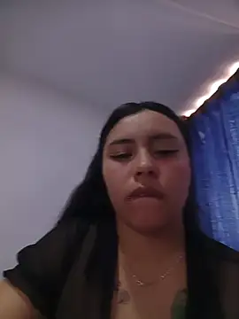 Laila_and_konny stripchat live cam model