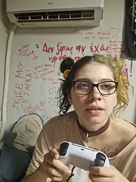 whatevaandissues stripchat live cam model