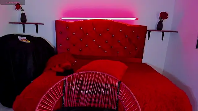 dirtyBBWplay stripchat live cam model