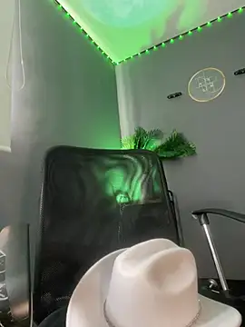 magnumchris stripchat live cam model
