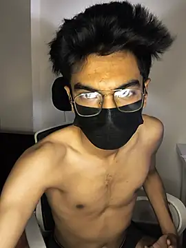 hornybrooo stripchat live cam model