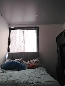 Excorpiona stripchat live cam model