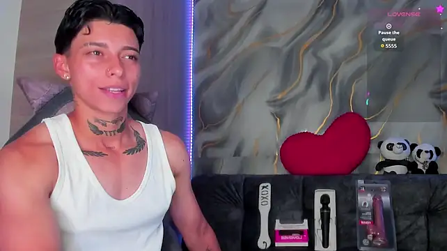 AmberAdams_ stripchat live cam model