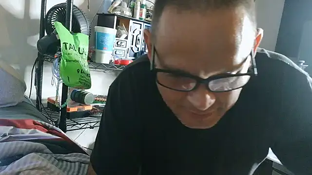 Buffshagswell stripchat live cam model