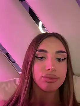 IvyNox stripchat live cam model