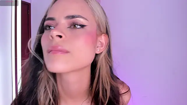 HannaRhodes stripchat live cam model