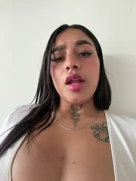 Emili_candy stripchat live cam model