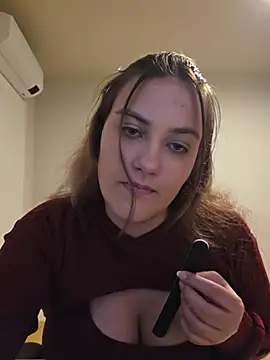 MiaRides19 stripchat live cam model