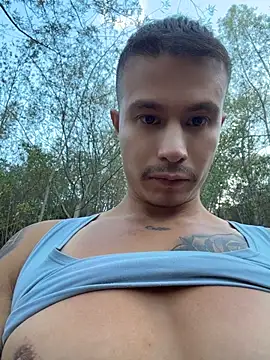 DOMINICKVEGAS77 stripchat live cam model