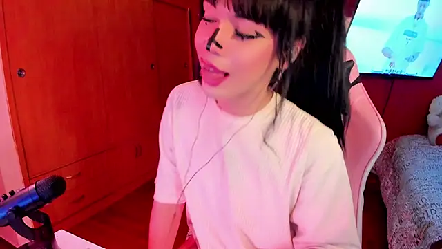 KatyValentLLC_ stripchat live cam model
