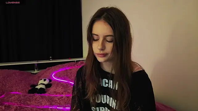 evvaavve stripchat live cam model