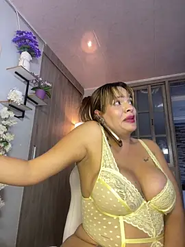 Vanesa_novvoa stripchat live cam model