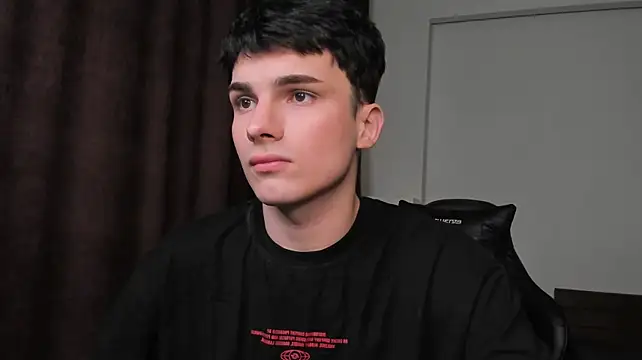 mystic_evan stripchat live cam model