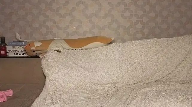 InesWiltse stripchat live cam model