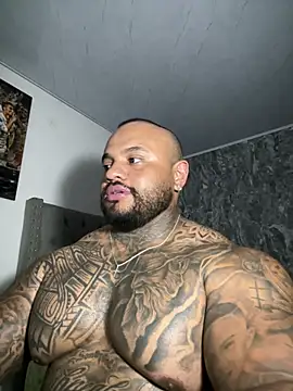 criss_zander292 stripchat live cam model
