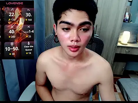 ItsKenny stripchat live cam model