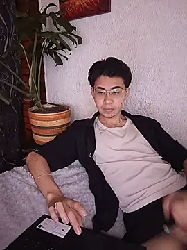 Nicolas_moon stripchat live cam model