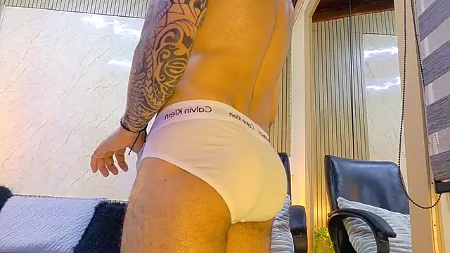 yorbymaxx stripchat live cam model