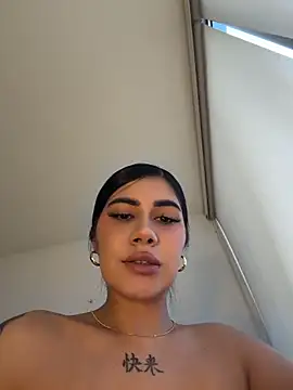 clarachanelricek stripchat live cam model