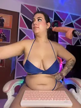 arisantana stripchat live cam model