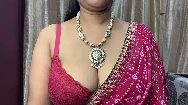 Hi_Rashi stripchat live cam model