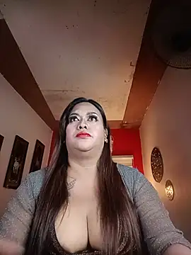 EmmaKantutera stripchat live cam model