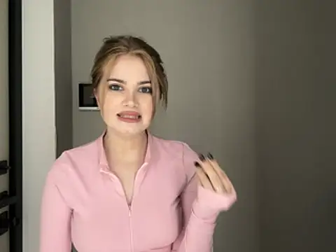 kirtova_ stripchat live cam model