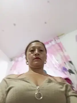 Vely_ stripchat live cam model