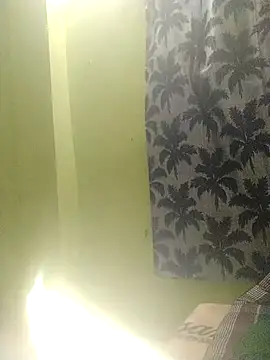 Pinkyjii stripchat live cam model