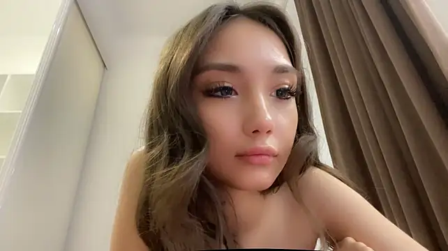 RefereedHobble stripchat live cam model