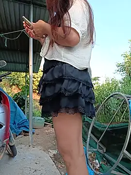 Vera- stripchat live cam model