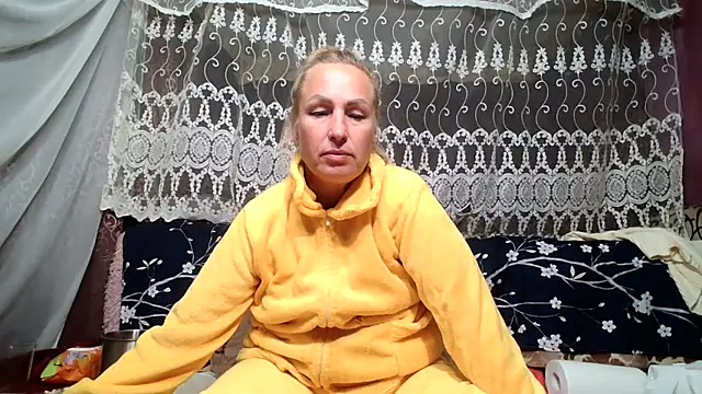 Kissingyouu stripchat live cam model